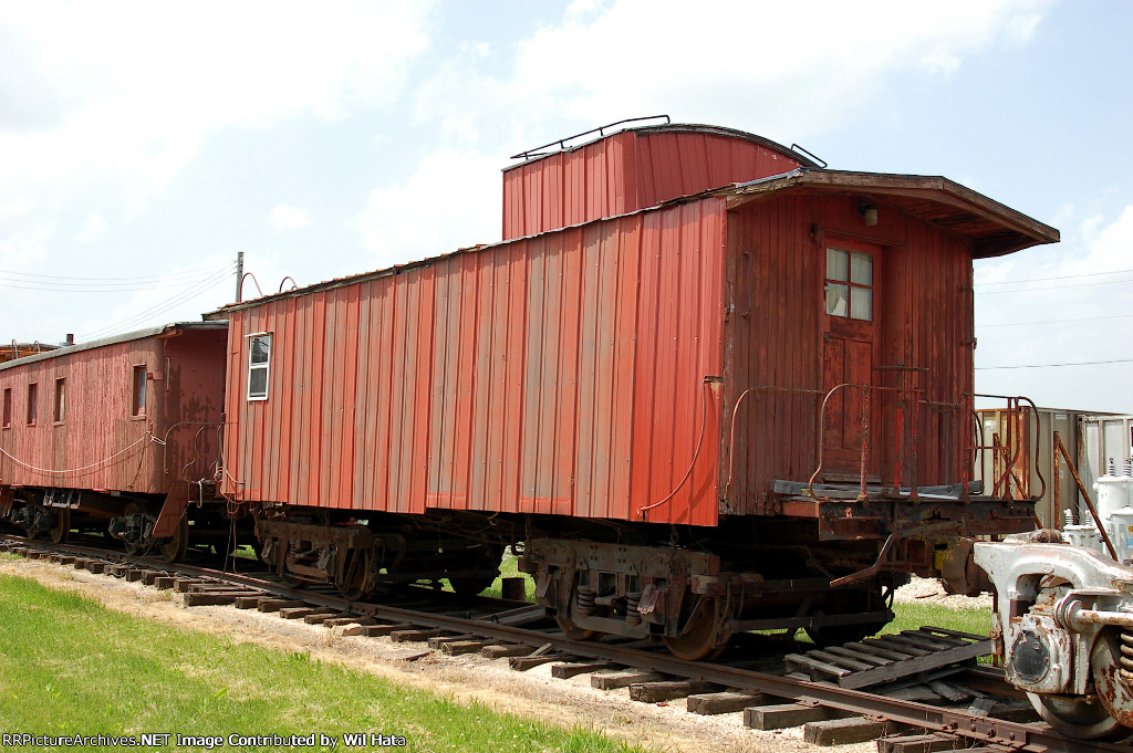 C&NW Caboose 10494